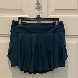 Lululemon quick pace skirt